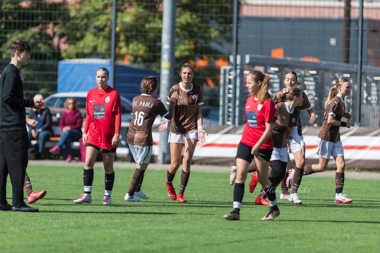 Bild 405 - wBJ FC St. Pauli - Eimsbuetteler TV : Ergebnis: 3:4